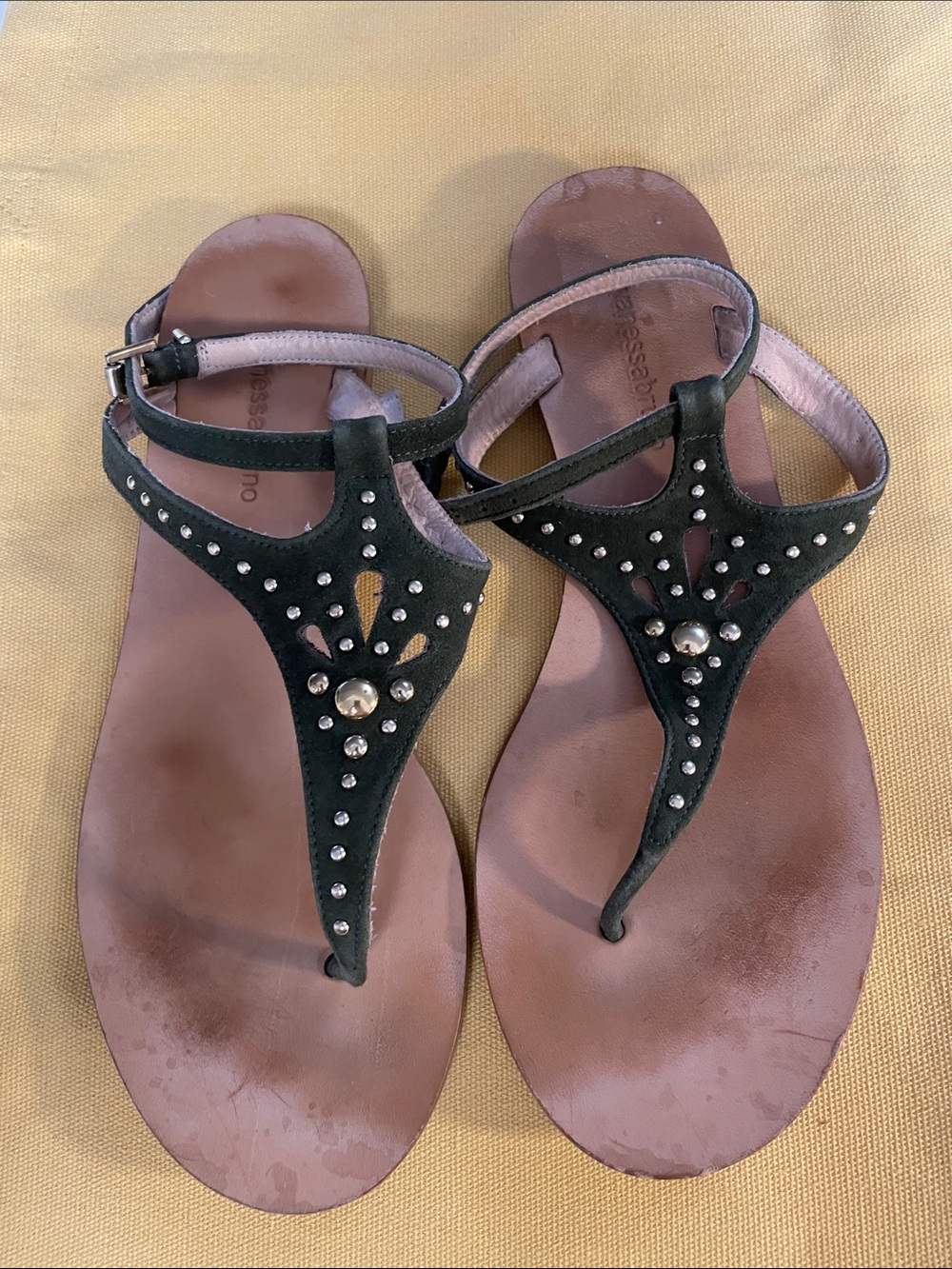Vanessa Bruno green leather suede studded flat sandals